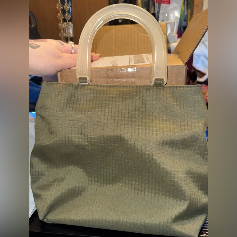 BUYERS GIVEAWAY 4/4/2026
GIVENCHY TOTE gently used stuffed full of BNIB beauty